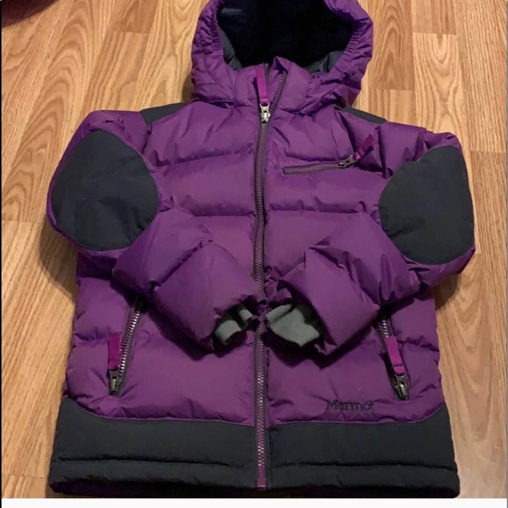 Marmot girls slingshot ski jacket. Size M= 8/9